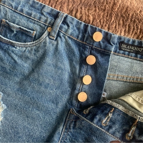 Blank NYC The Barrow Vintage High-Rise Short - Picture 3 of 7